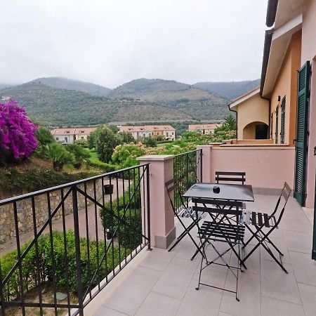 Castellaro Golf Resort Exterior foto