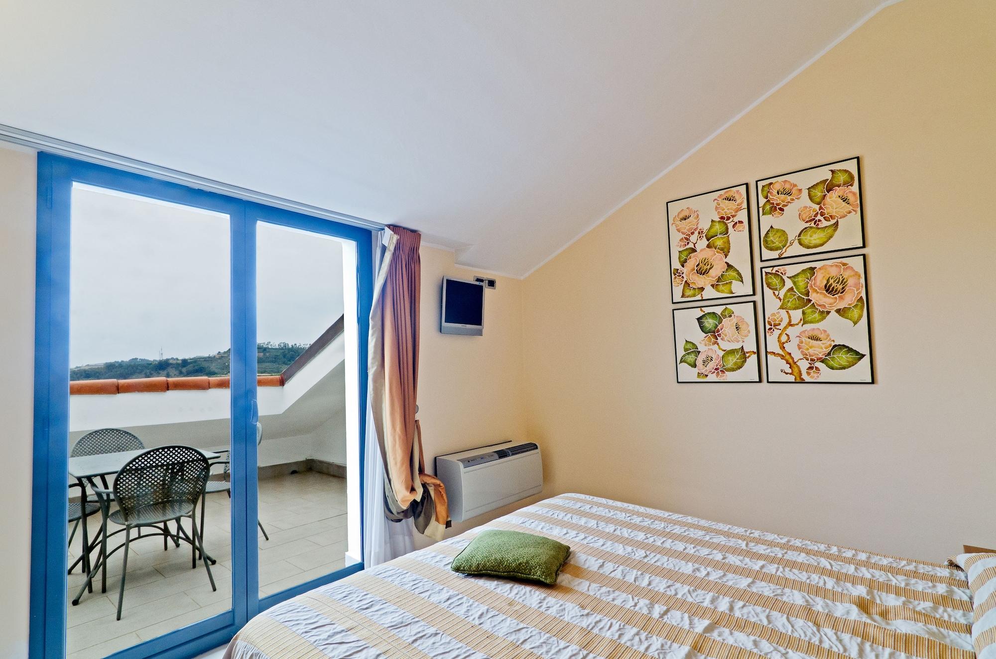 Castellaro Golf Resort Exterior foto