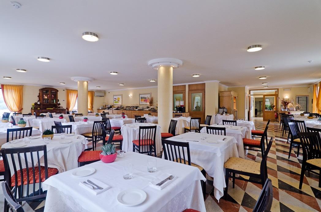 Castellaro Golf Resort Exterior foto
