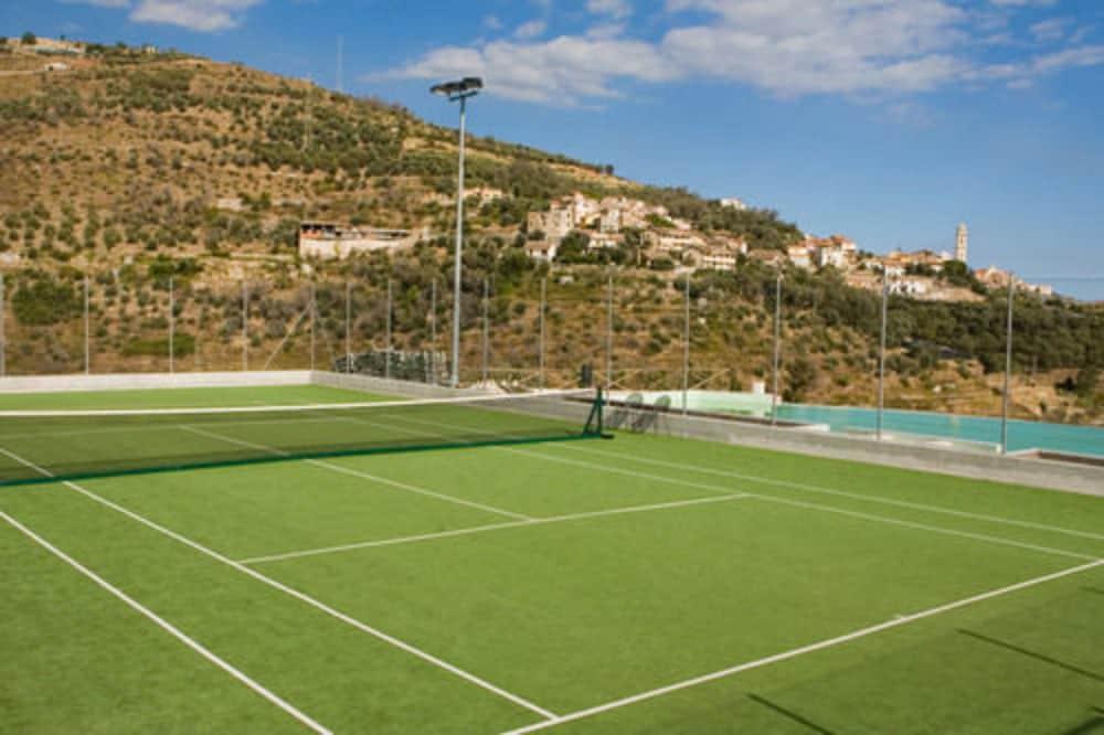 Castellaro Golf Resort Exterior foto