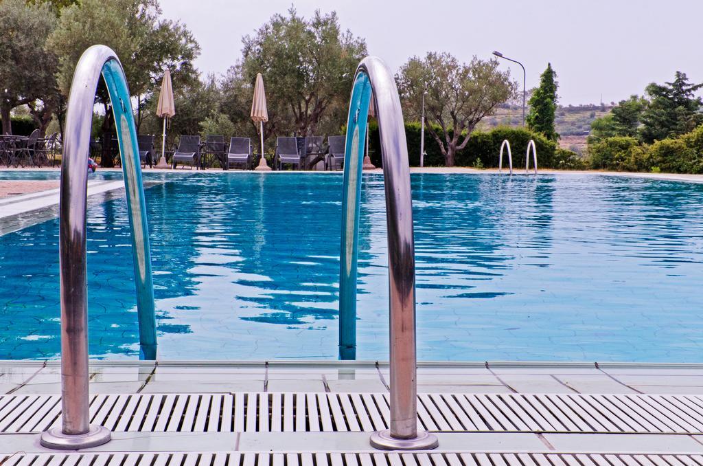 Castellaro Golf Resort Exterior foto