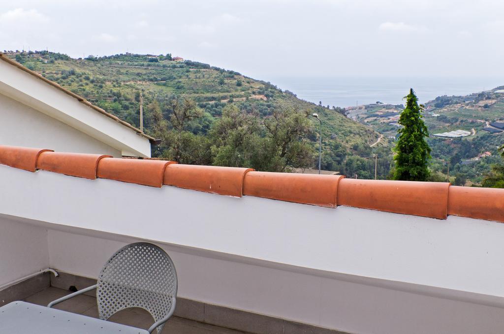 Castellaro Golf Resort Exterior foto