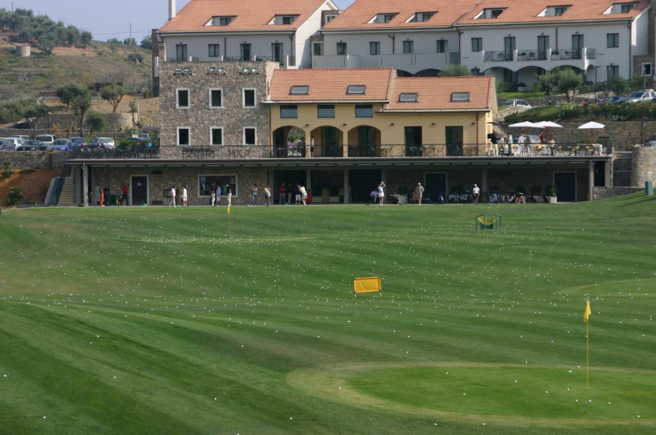 Castellaro Golf Resort Exterior foto
