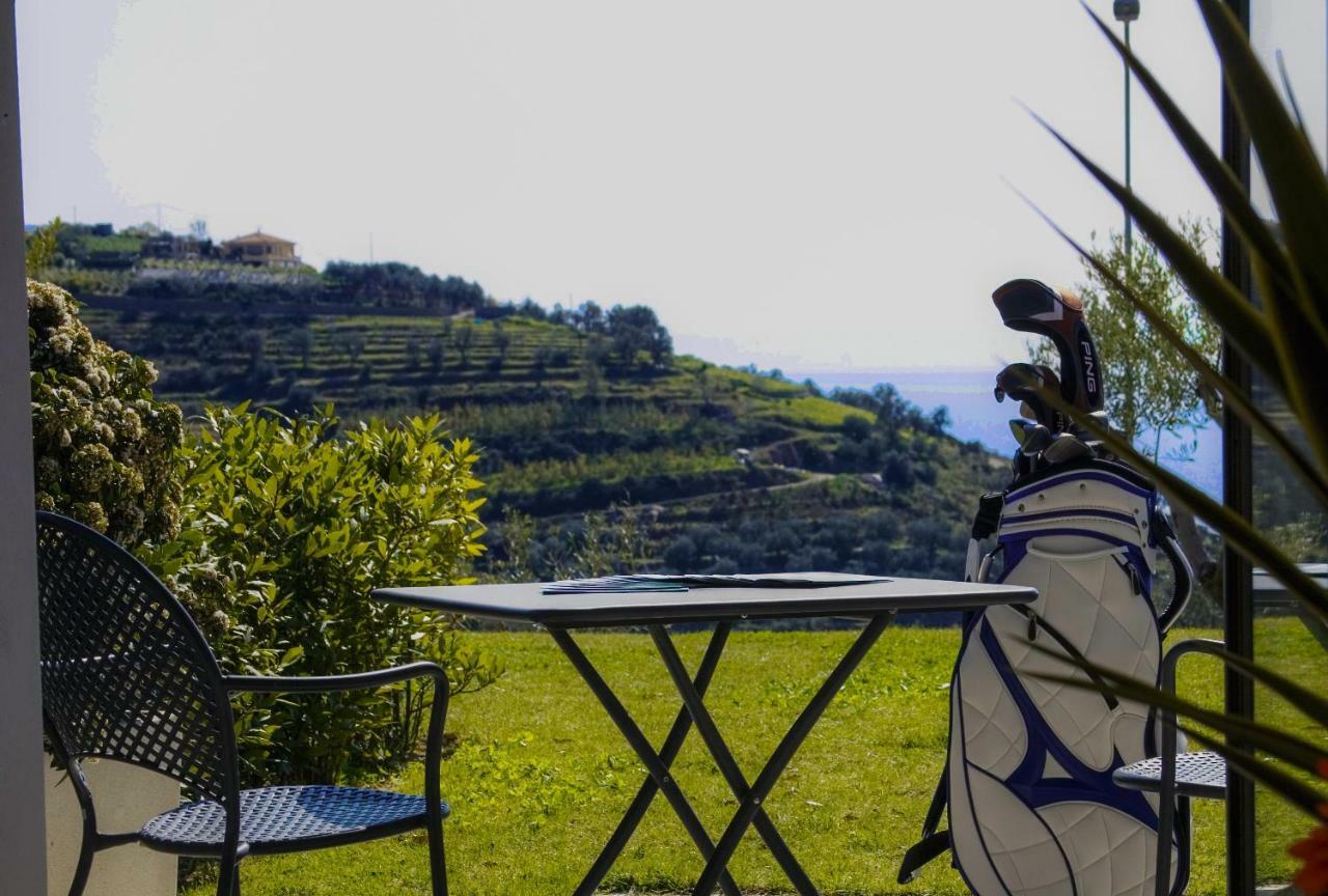 Castellaro Golf Resort Exterior foto